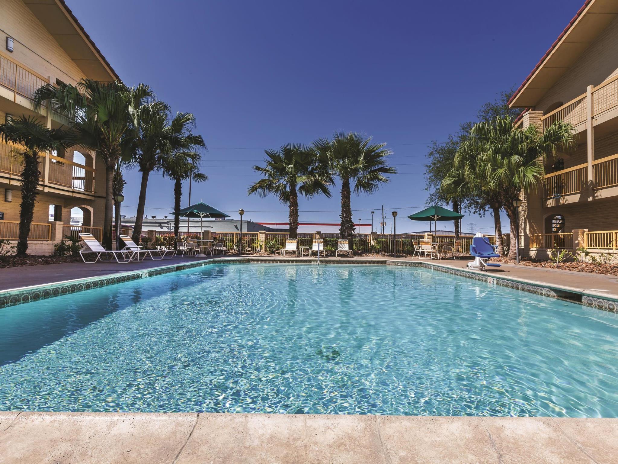 Travelodge By Wyndham Houston Cy-Fair Cypress Zewnętrze zdjęcie
