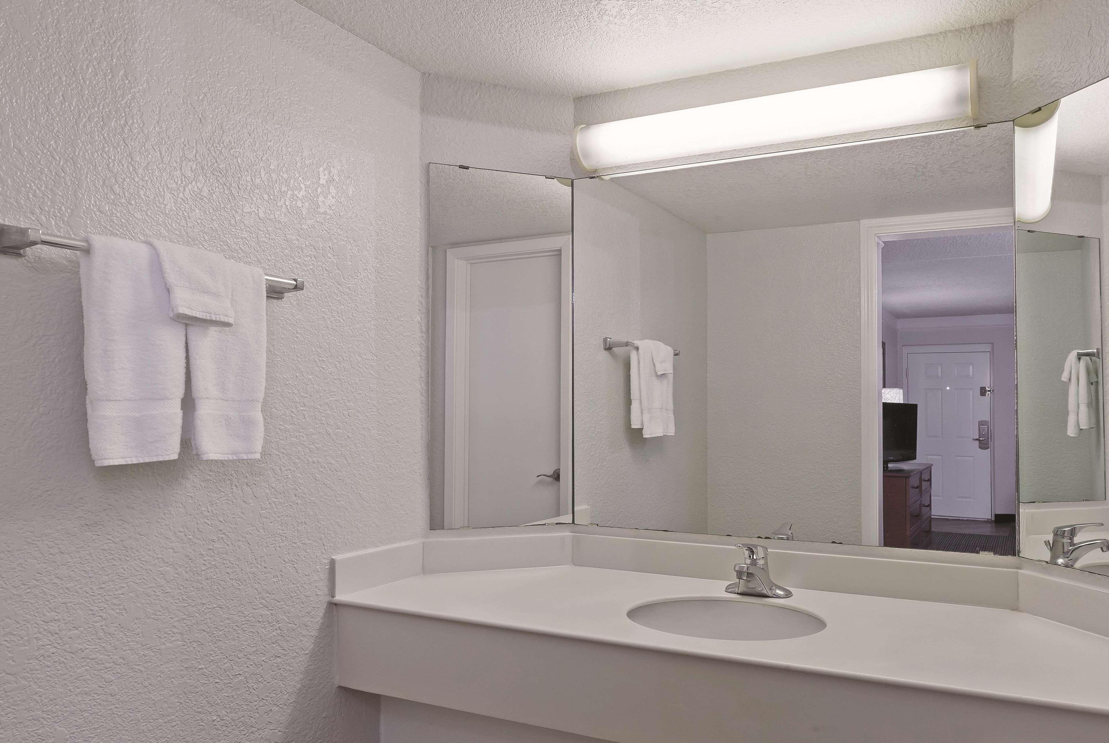 Travelodge By Wyndham Houston Cy-Fair Cypress Zewnętrze zdjęcie