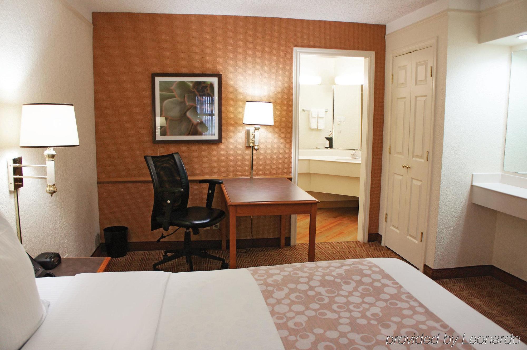 Travelodge By Wyndham Houston Cy-Fair Cypress Zewnętrze zdjęcie