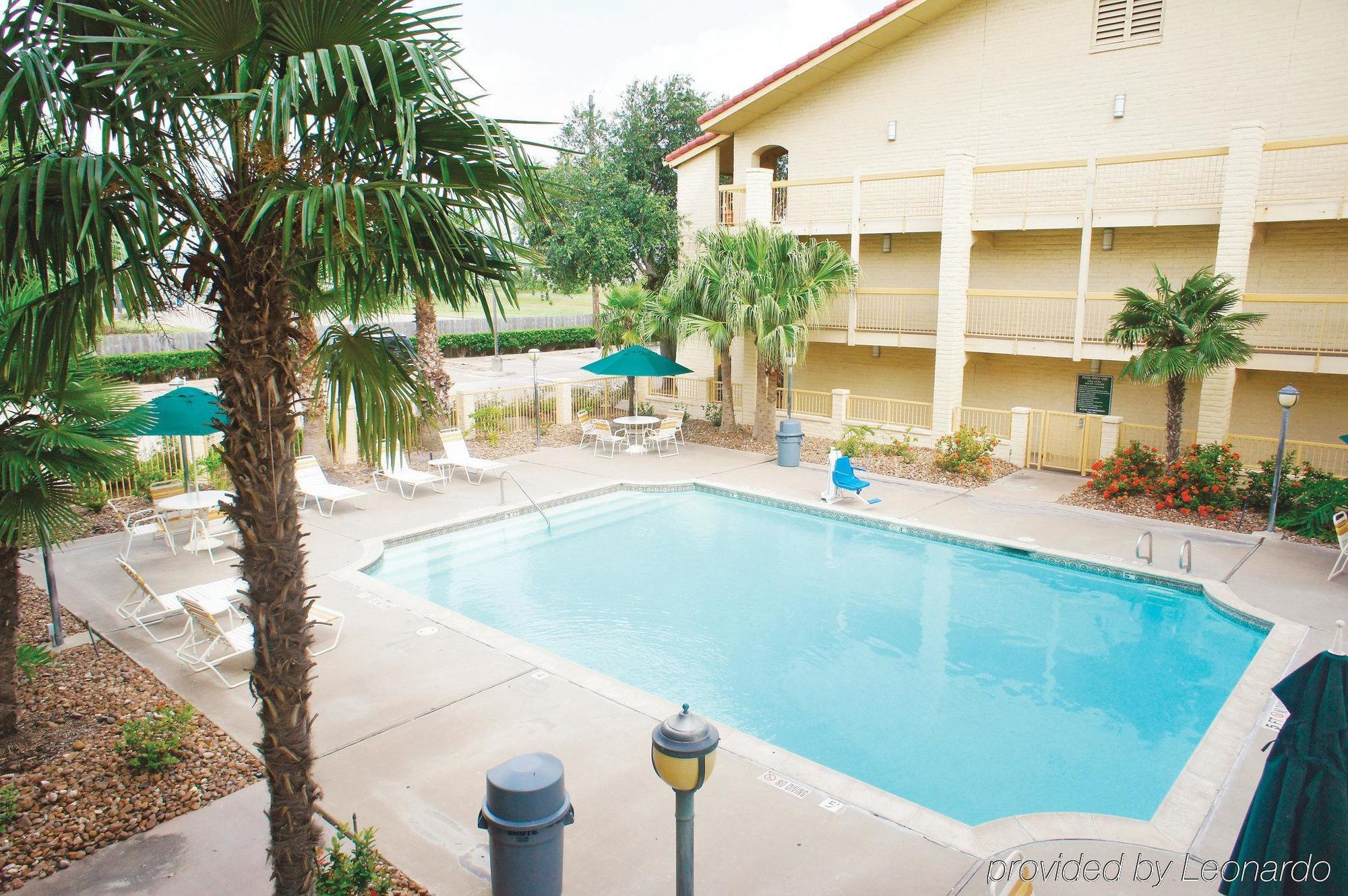 Travelodge By Wyndham Houston Cy-Fair Cypress Zewnętrze zdjęcie