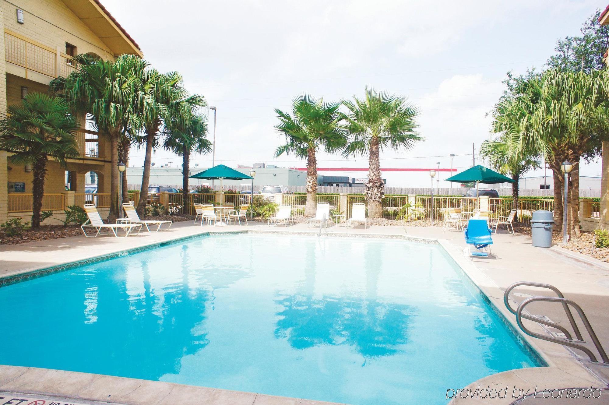 Travelodge By Wyndham Houston Cy-Fair Cypress Zewnętrze zdjęcie